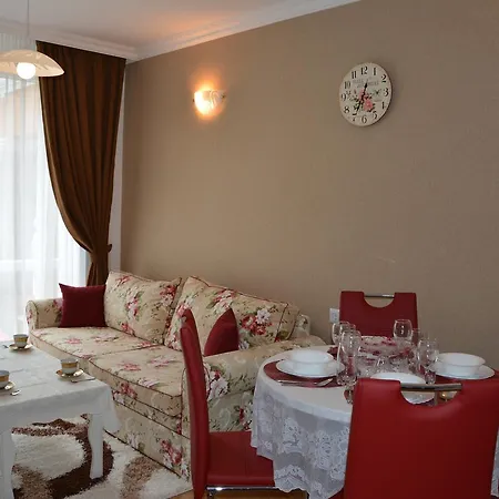 Sweet 4 Bed & Breakfast 3*